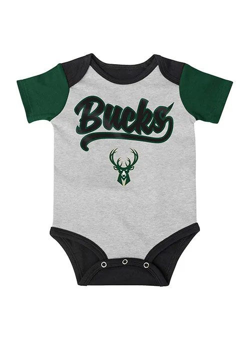 Infant Outerstuff Buzzer Beater Milwaukee Bucks 3-Piece Set