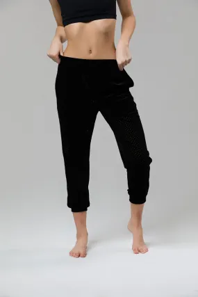 Onzie Velour Crop Pant