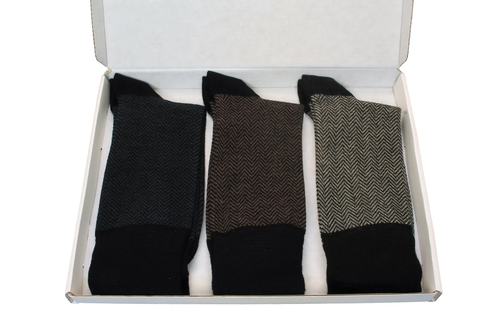 Xact Men's Bamboo Socks, 3 Pairs, Super Soft and Breathable, Antibacterial, Odour-Resistant in Gift Box (UK 7-11)